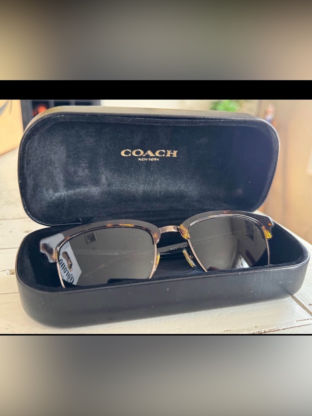 Coach Tortoiseshell Sunglasses with Dark Gray Lenses Coach HC 8287